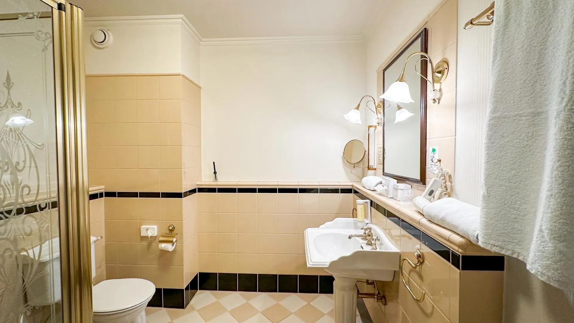 Weltemuehle Hotel By Miri'S Dresde